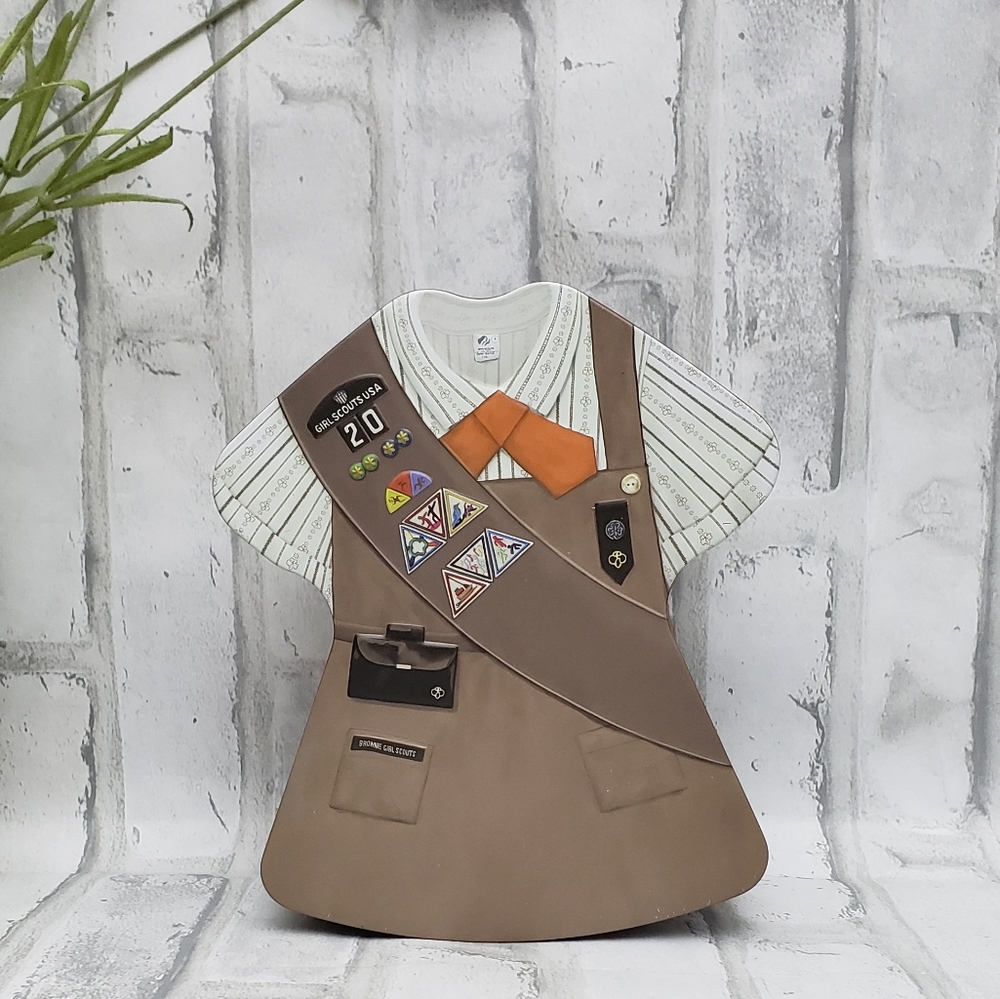 Ashdon Farms 2020 Girl Scouts USA Brownie Uniform Metal Collector Tin - Empty